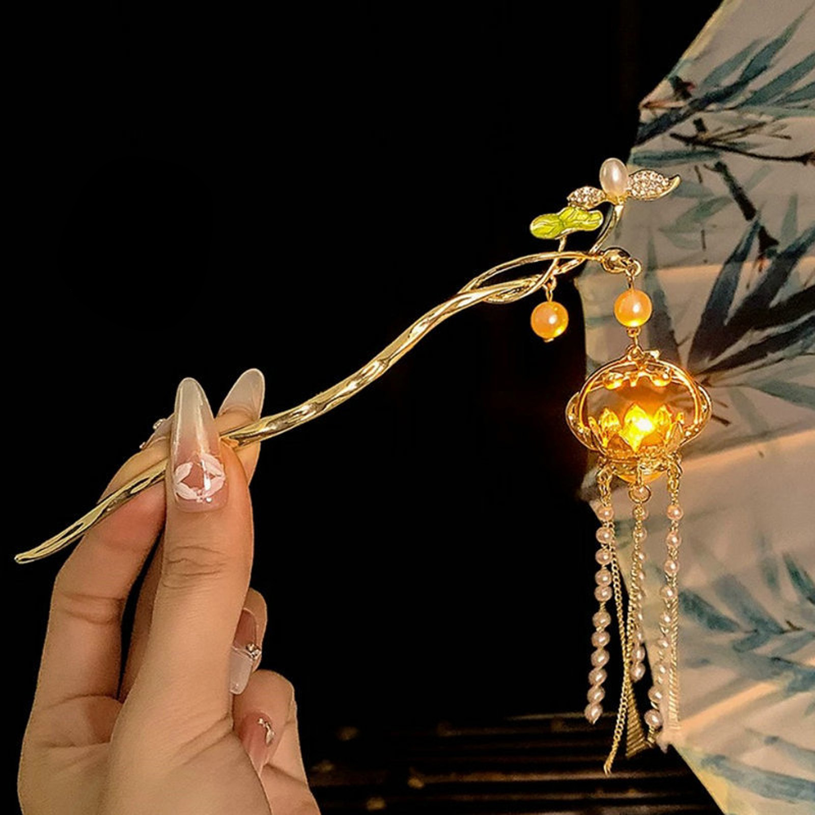 Aydınlık Çiçek Firkete Kadınla - Vintage Fashion Ai incelemesi ve fiyatı